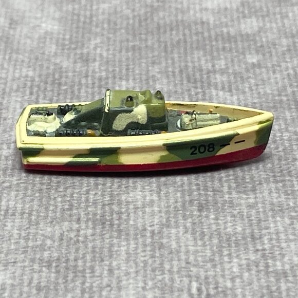 Micro Machines PT Boat & Sherman Tank 1987 Galoob Mini Military Models Plastic - Picture 8 of 9